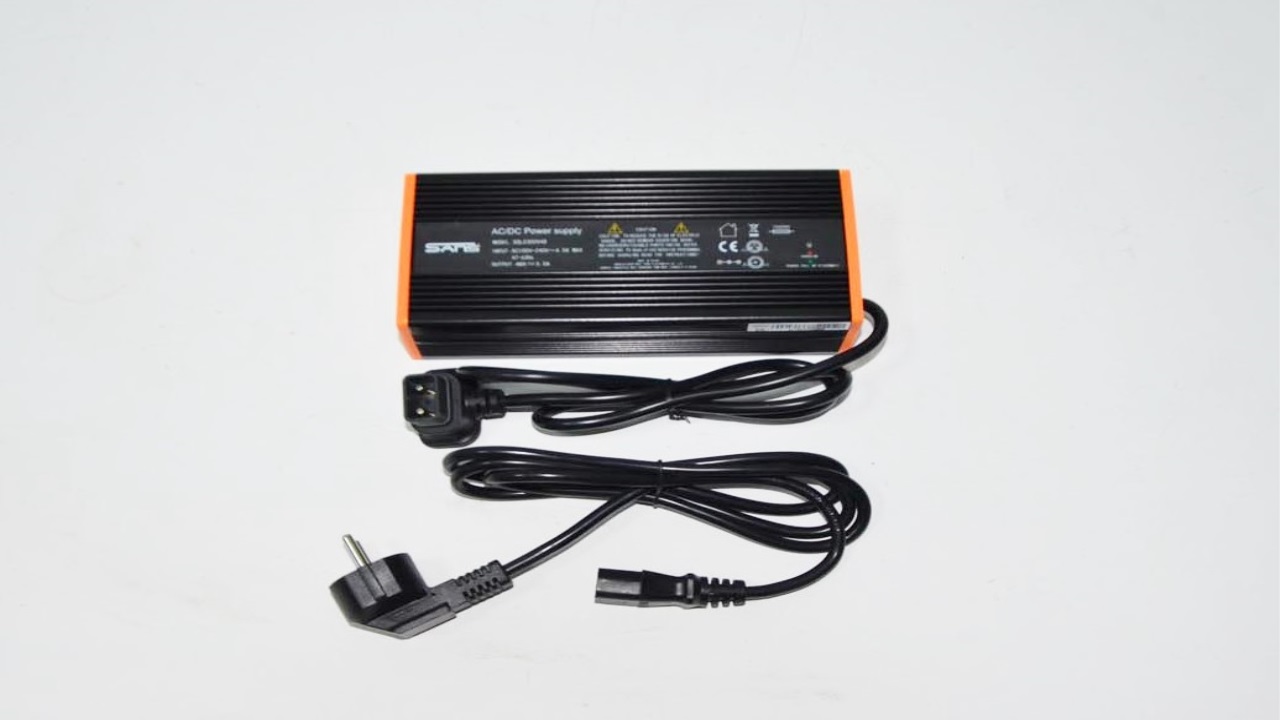 ŞARJ CİHAZI (C-LİNE)